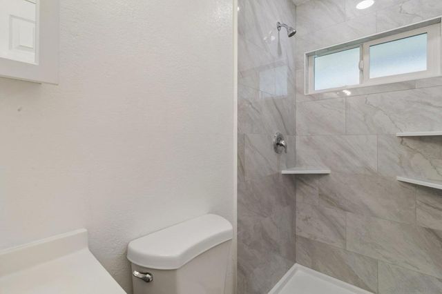 8717 Carribean Way, Santee, CA 92071
