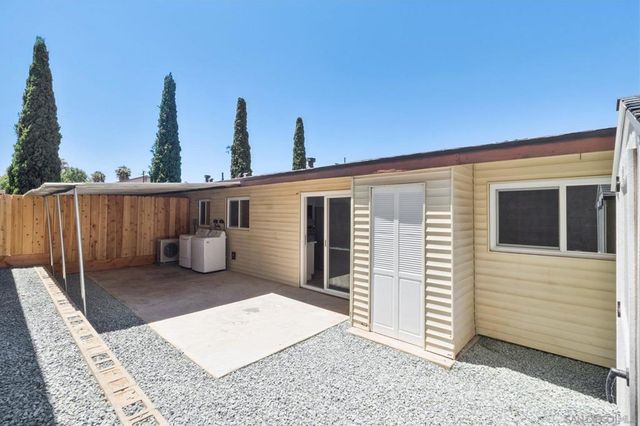 8717 Carribean Way, Santee, CA 92071