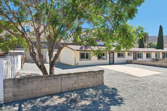 8717 Carribean Way, Santee, CA 92071