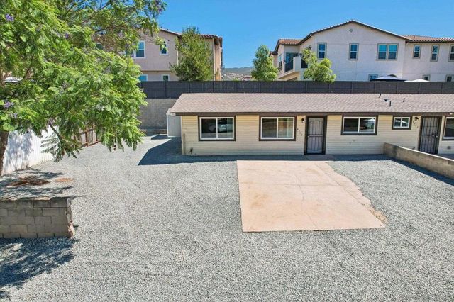 8717 Carribean Way, Santee, CA 92071