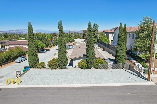 8717 Carribean Way, Santee, CA 92071