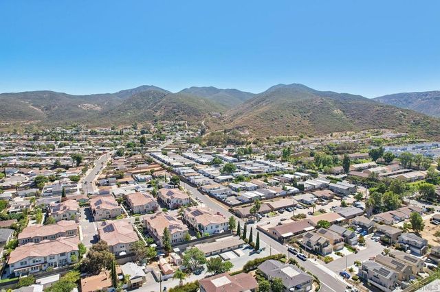 8717 Carribean Way, Santee, CA 92071