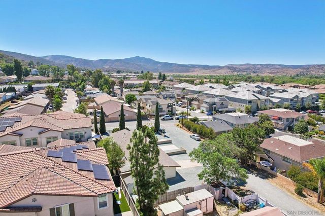 8717 Carribean Way, Santee, CA 92071