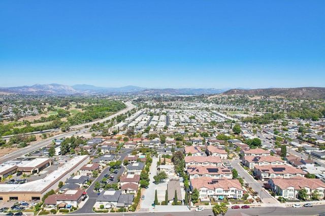 8717 Carribean Way, Santee, CA 92071