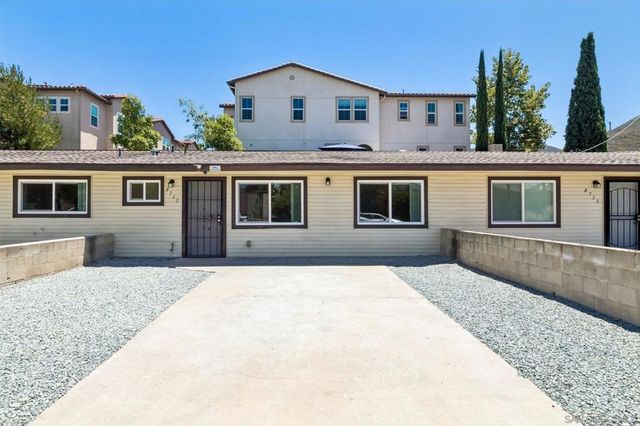 8717 Carribean Way, Santee, CA 92071