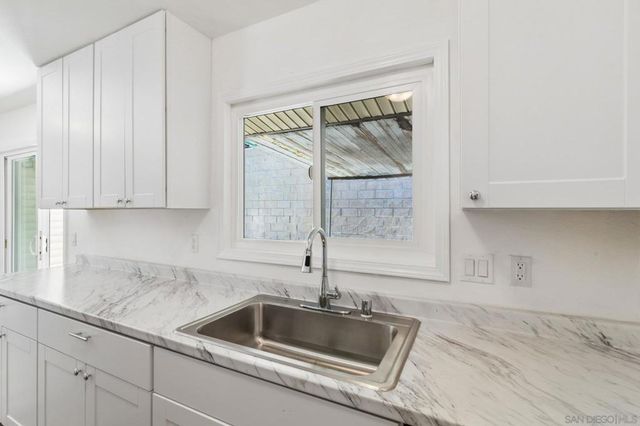 8717 Carribean Way, Santee, CA 92071