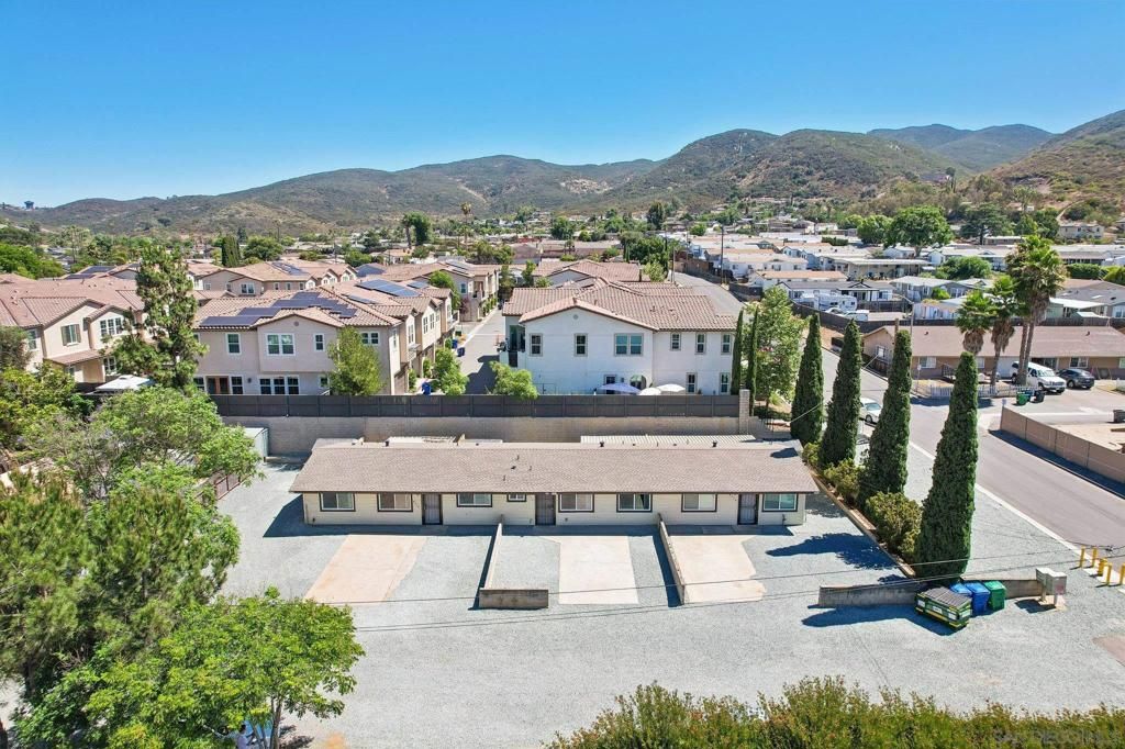 8717 Carribean Way, Santee, CA 92071
