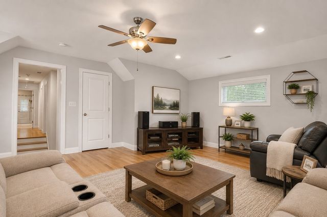 38 Concord Rd, Billerica, MA 01821
