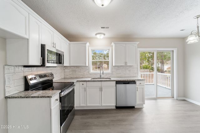 2228 E Boiling Spring Road, Southport, NC 28461