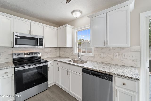 2228 E Boiling Spring Road, Southport, NC 28461