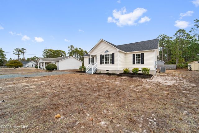 2228 E Boiling Spring Road, Southport, NC 28461