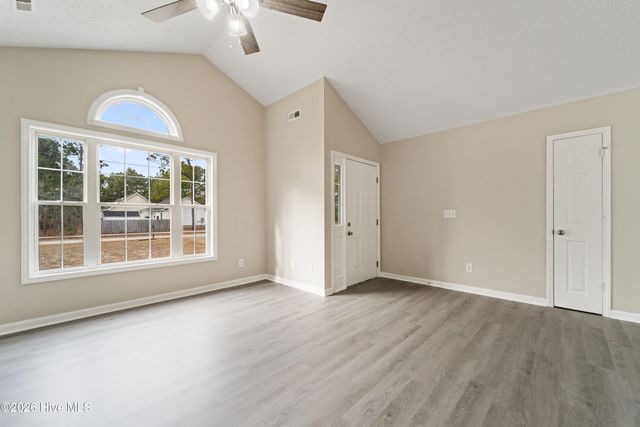 2228 E Boiling Spring Road, Southport, NC 28461