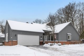 28602 Venice Court, Farmington Hills, MI 48334