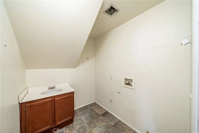 17806 Cedarwood, Riverside, CA 92503