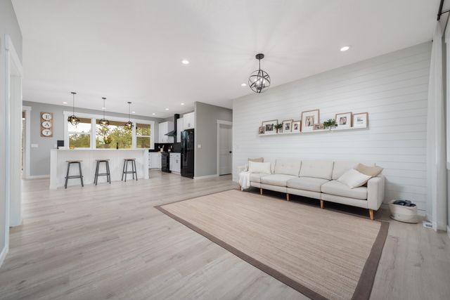 5125 N Ellie Ln, Spokane, WA 99217