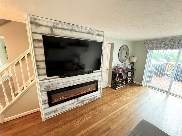 317 Noel Dr, Monroeville, PA 15146