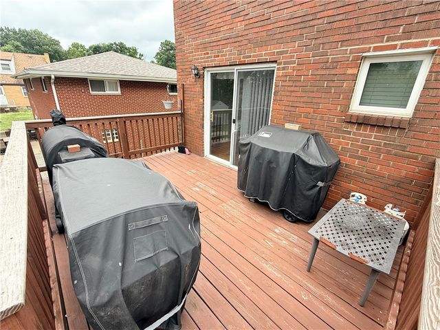 317 Noel Dr, Monroeville, PA 15146