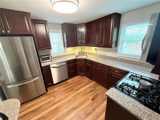 317 Noel Dr, Monroeville, PA 15146