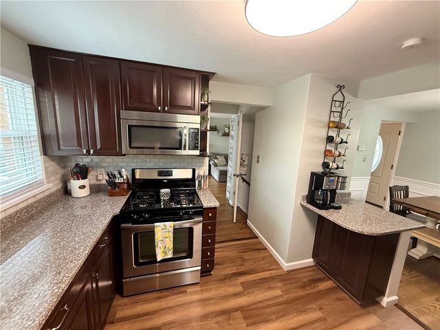 317 Noel Dr, Monroeville, PA 15146