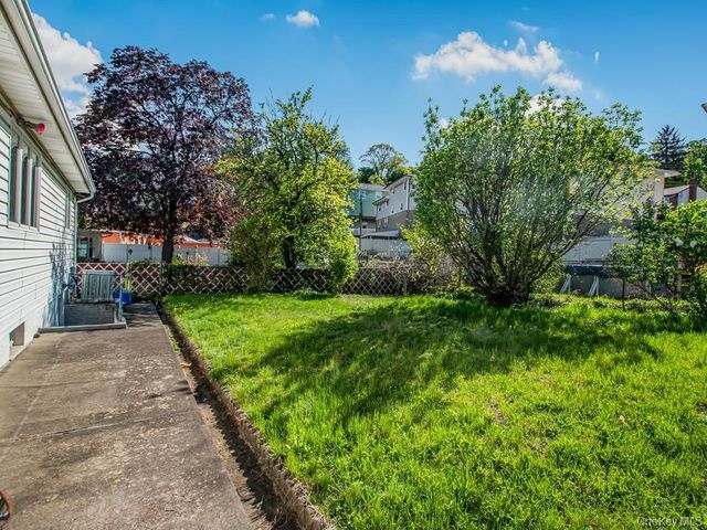 1109 AKA 1111 Nepperhan Avenue, Yonkers, NY 10703
