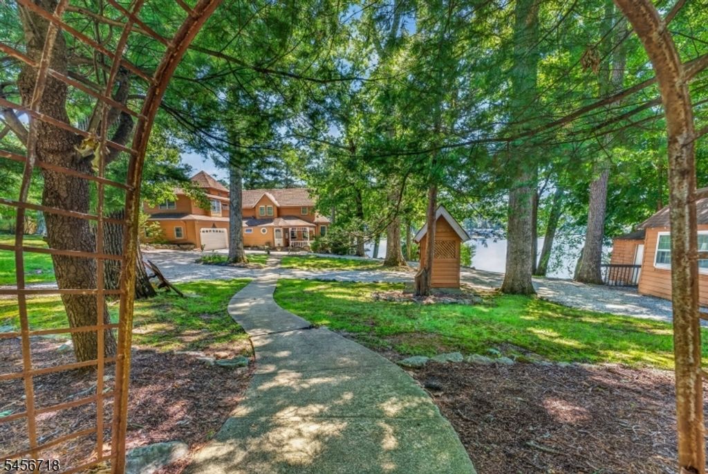 90 Ithanell Rd, Hopatcong Boro, NJ 07843 — photo 2