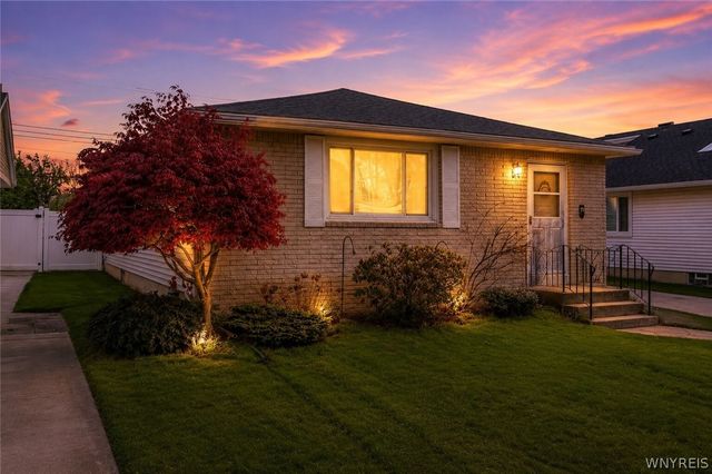 71 East Cherbourg Drive, Cheektowaga, NY 14227