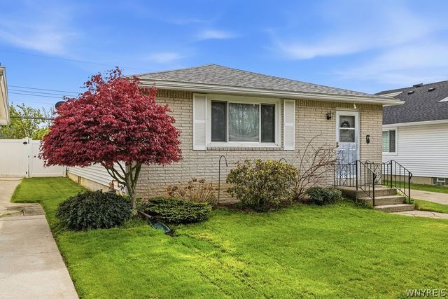 71 East Cherbourg Drive, Cheektowaga, NY 14227