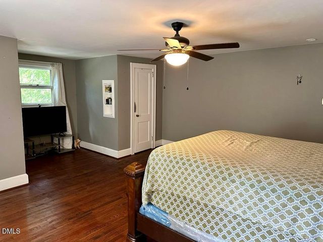 330 W Young Avenue Avenue, Henderson, NC 27536