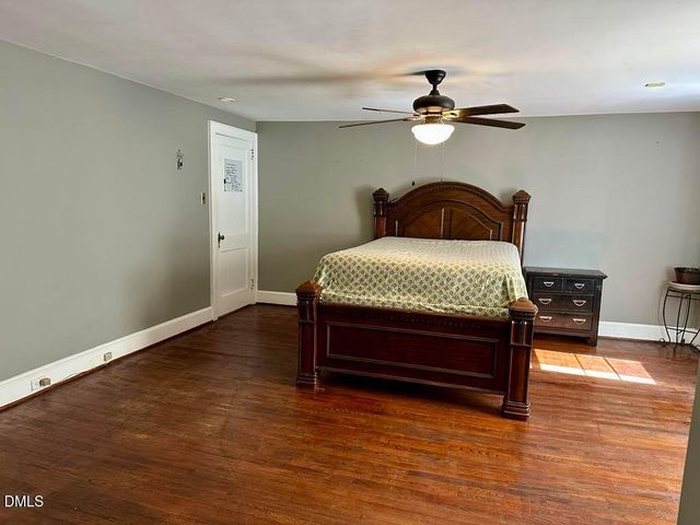 330 W Young Avenue Avenue, Henderson, NC 27536