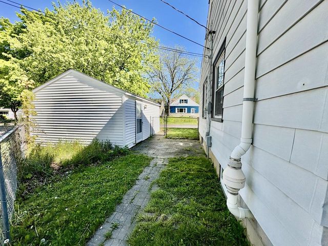 6709 Chambers STREET, Milwaukee, WI 53210