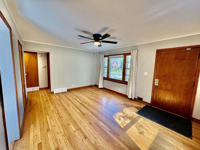 6709 Chambers STREET, Milwaukee, WI 53210