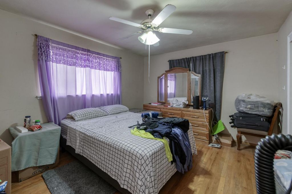 Image 14 of property listing at 1055 E Dinuba Avenue, Reedley, CA 93654