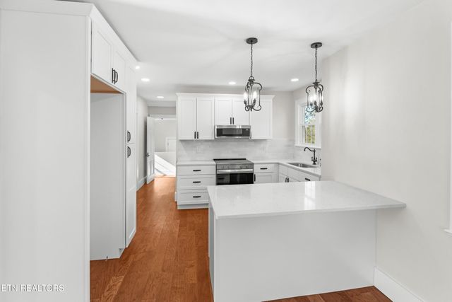 814 E Jefferson St, Jefferson City, TN 37760