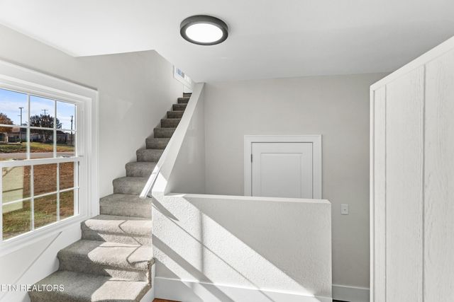 814 E Jefferson St, Jefferson City, TN 37760