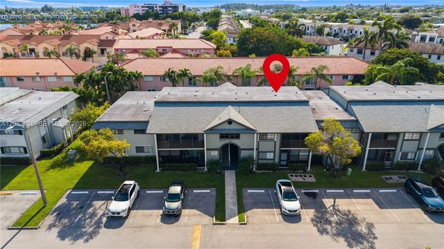 20760 NE 4th Ct 102, Miami, FL 33179