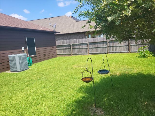 3214 Lone Trail Drive NW, Texas City, TX 77591