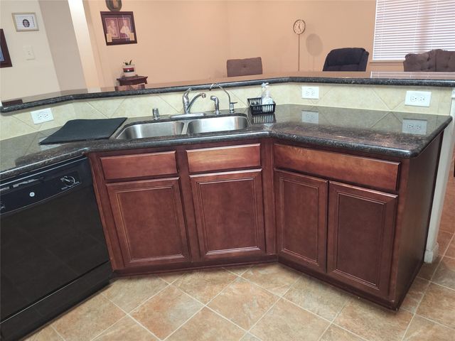 3214 Lone Trail Drive NW, Texas City, TX 77591