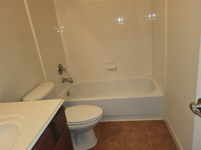 3214 Lone Trail Drive NW, Texas City, TX 77591