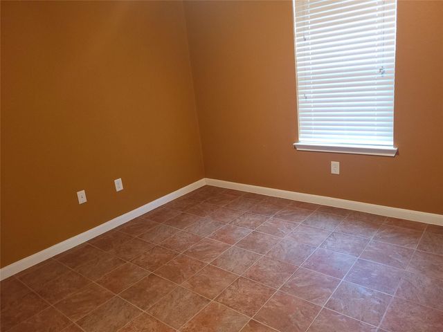 3214 Lone Trail Drive NW, Texas City, TX 77591