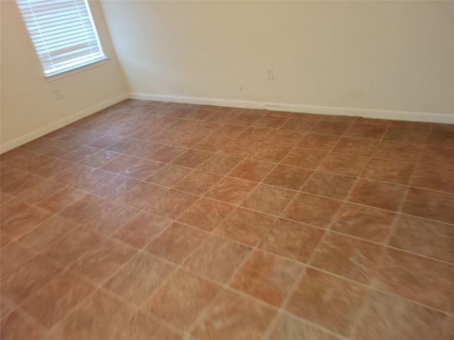 3214 Lone Trail Drive NW, Texas City, TX 77591