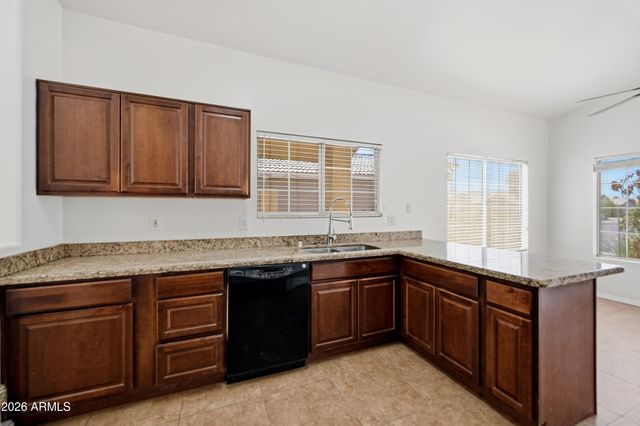 5211 N 104TH Drive, Glendale, AZ 85307