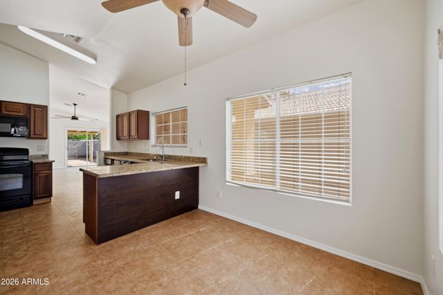 5211 N 104TH Drive, Glendale, AZ 85307