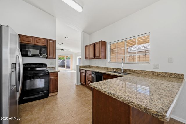 5211 N 104TH Drive, Glendale, AZ 85307