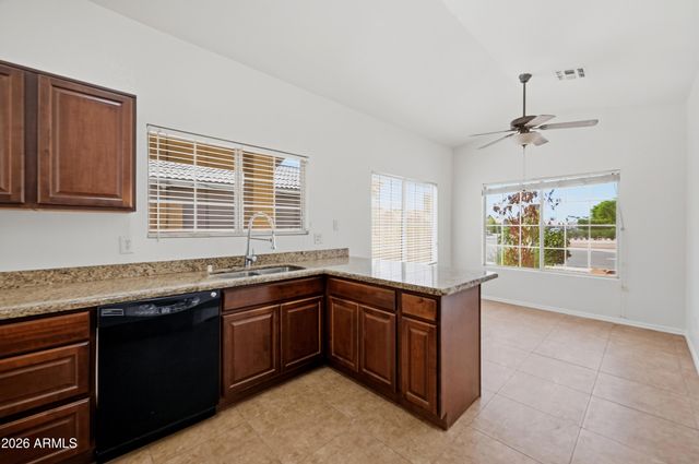 5211 N 104TH Drive, Glendale, AZ 85307