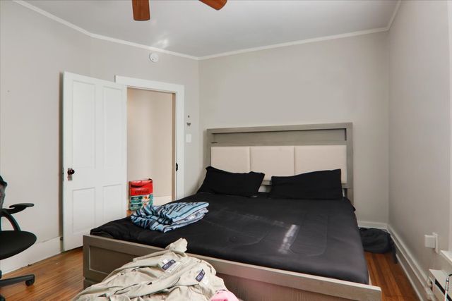 910 N Center Street, Bloomington, IL 61701