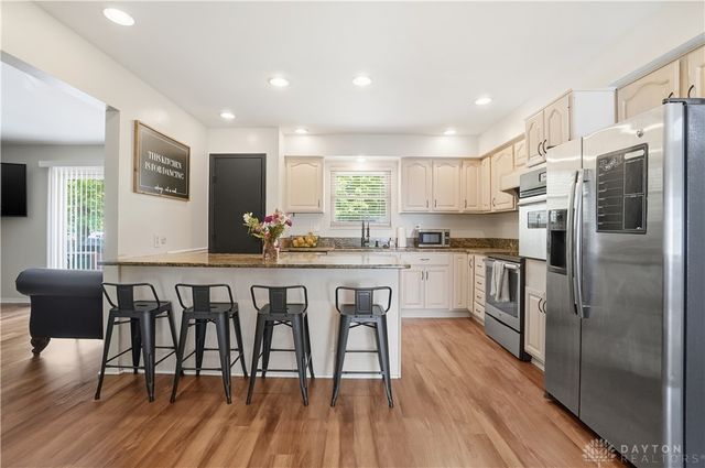 6541 Fallwood Circle, Clayton, OH 45322