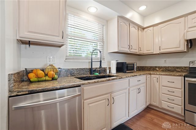 6541 Fallwood Circle, Clayton, OH 45322