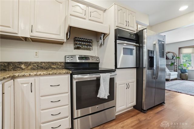 6541 Fallwood Circle, Clayton, OH 45322