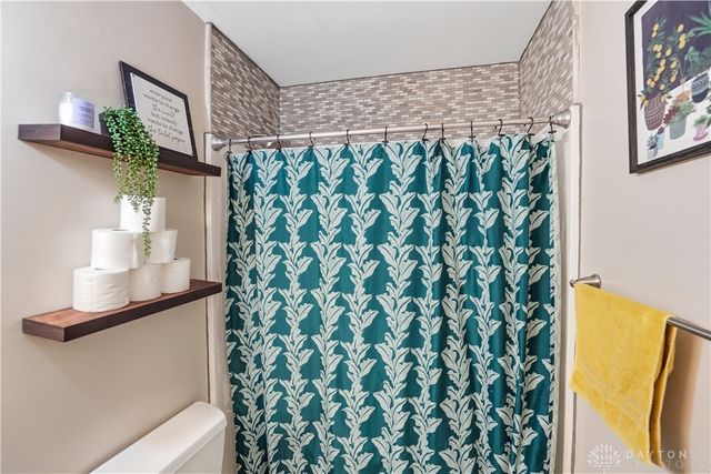 6541 Fallwood Circle, Clayton, OH 45322