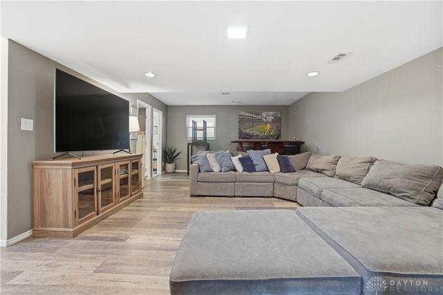 6541 Fallwood Circle, Clayton, OH 45322